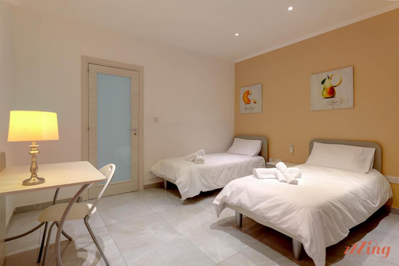 Pretty Beachfront Penthouse In Mellieħa Dış mekan fotoğraf